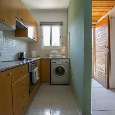 Ilios Apartment *